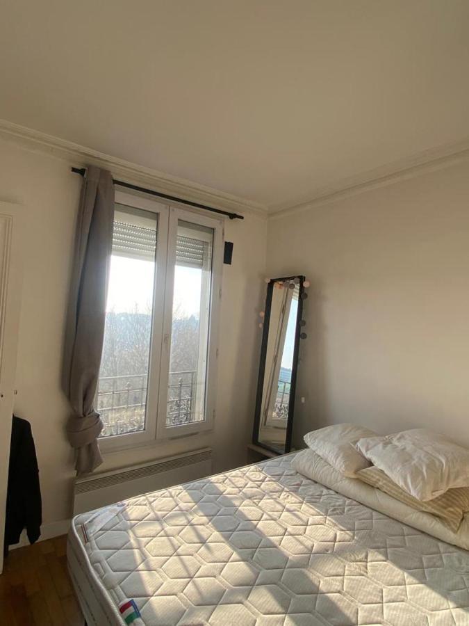 Appartement Ensoleille, Central Et Tout Equipe Avec Vue Tour Eiffel Et Pantheon París Exterior foto