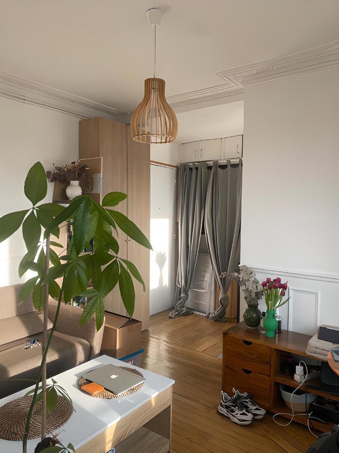 Appartement Ensoleille, Central Et Tout Equipe Avec Vue Tour Eiffel Et Pantheon París Exterior foto